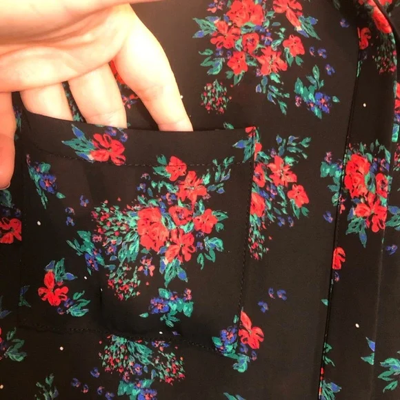 I Heart Ronson Button Down Black Floral Blouse Size L - Picture 5 of 11